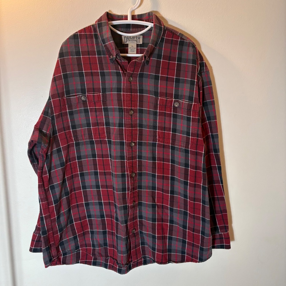 Duluth Trading Co Free Swingin' Plaid Flannel Shirt Mens XL Red Grey